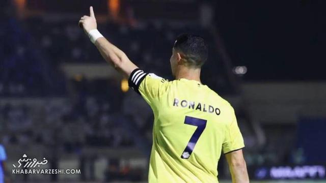 رونالدو بازهم رکورد شکست؛ پیام انگیزشی کریس بعد از رسیدن به عدد ۱۰۰