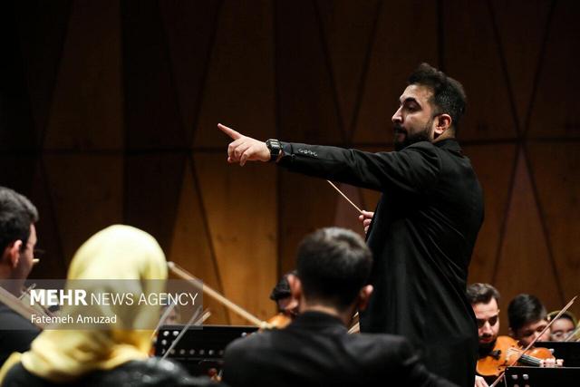 ارکستر «آوای خلیج فارس» در تالار وحدت مینوازد