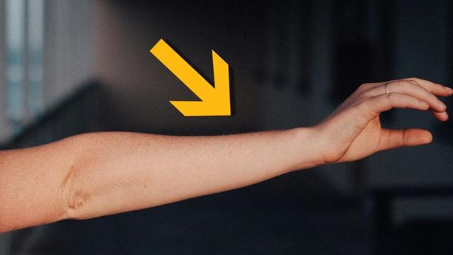 ردپای تکامل انسانها در یک رگ اضافه دست