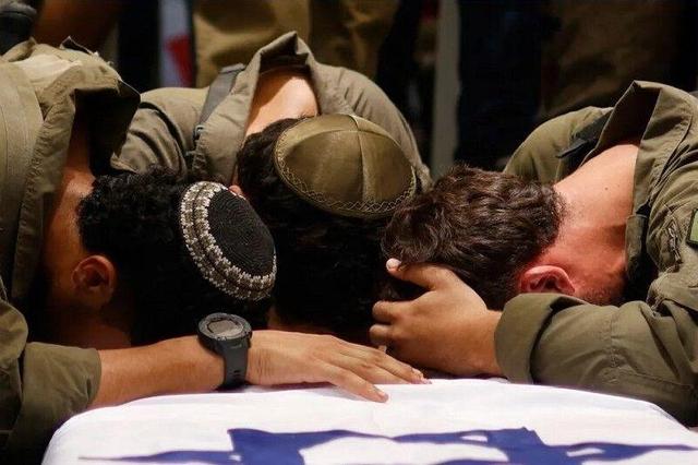 سربازان اسرائیل چرا و چطور خود را خلاص میکنند؟