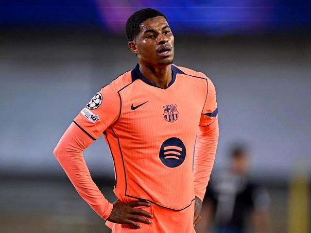 رشفورد تا تابستان برای قرارداد دائمی با بارسلونا منتظر میماند/ مشکل پول است!