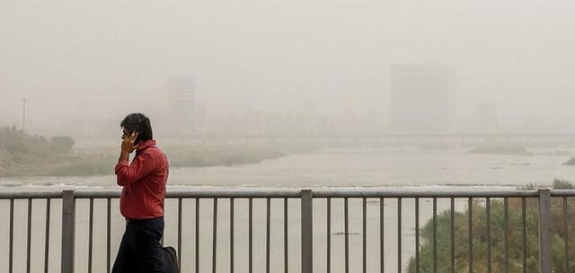 هوای ۱۳ شهر خوزستان در وضعیت قرمز و بسیار ناسالم / اهواز و ماهشهر در شرایط بنفش