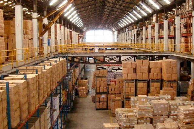 هشدار تعزیرات تهران به تجار: کالاهای ثبتنشده در سامانه انبارها قاچاق محسوب میشوند