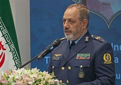 وزیر دفاع: در یک سال اخیر 582 قلم تجهیزات را بومیسازی کردیم