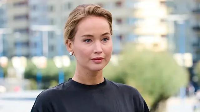 سقوط هالهی مقدس شهرت ؛ مردم از سلبریتیها عبور کردهاند