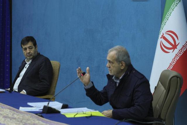 پزشکیان: کمبودها و نارساییها با مشارکت مردم و جوانان قابل حل است