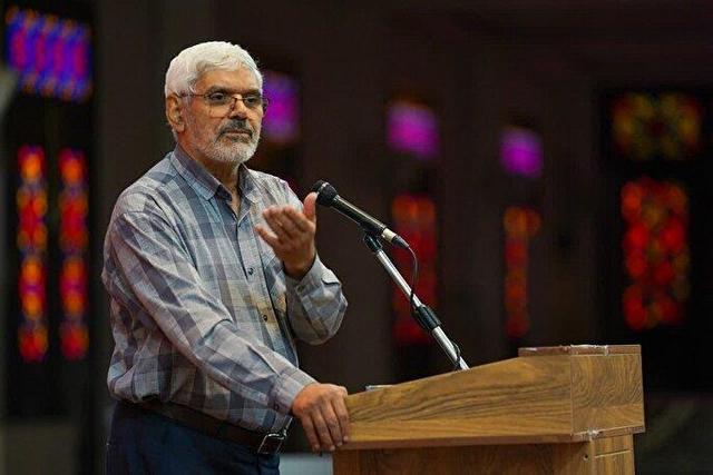 حفظ هویت ملی و انقلابی با شناخت درست از شرایط امروز کشور امکانپذیر است