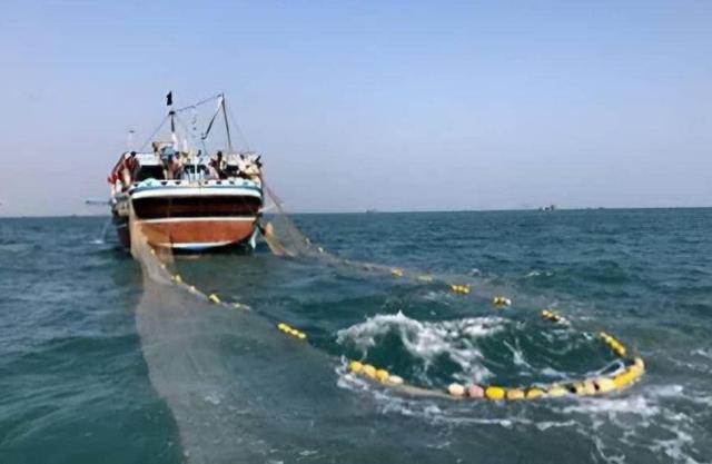 صید «دفره» تهدیدی جدی برای ذخایر آبزیان است؛ برخورد جدی با متخلفان