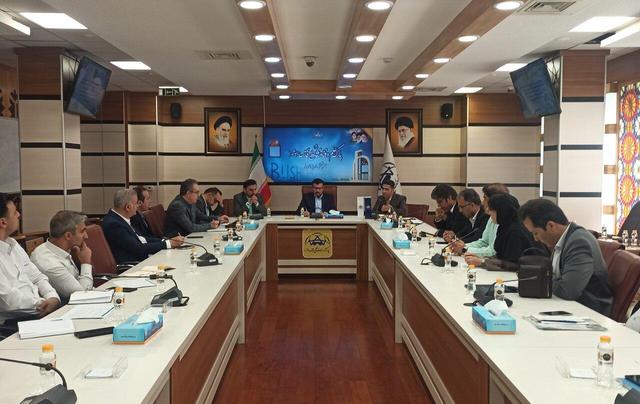 رئیس پارک علم و فناوری بوشهر: پتروشیمیها از واحدهای فناور حمایت کنند