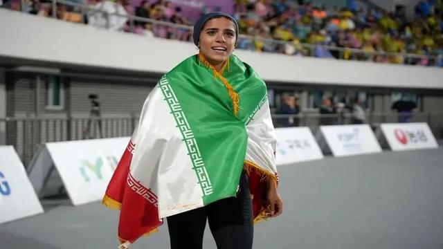 بانوی قهرمان پرش طول ایران: حکمتی در کار بود که بازیهای کشورهای اسلامی را از دست دادم