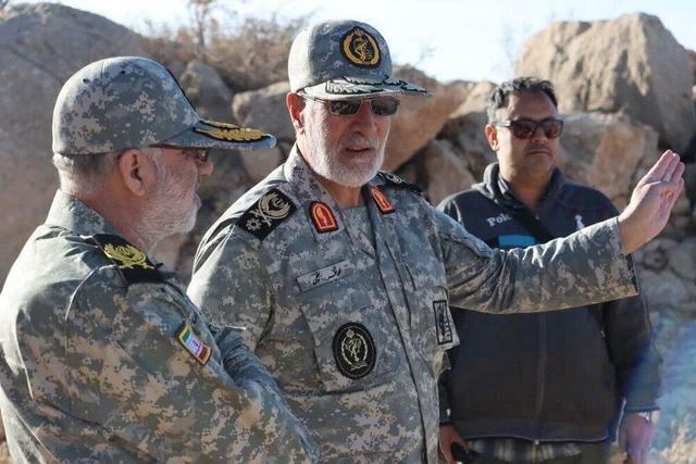 بازدید سردار کریمی از روند استقرار یگانها و آمادگی عملیاتی نیروها در غرب کشور