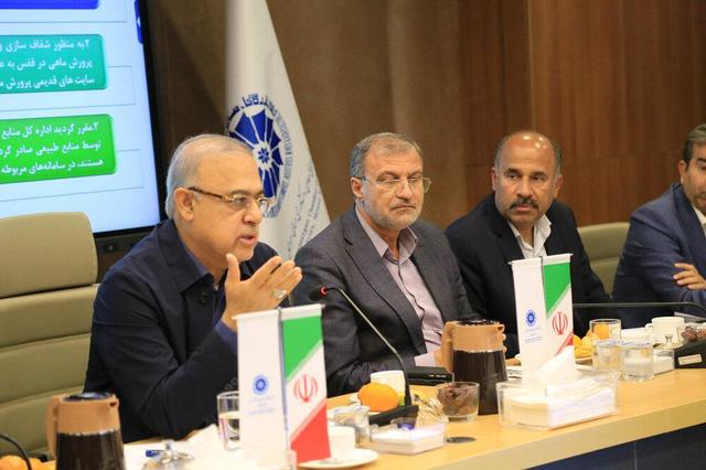 استاندار: بهرهوری باید محور اصلی توسعه شیلات در هرمزگان باشد