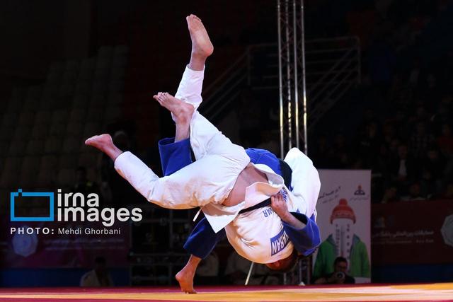 آغاز مسابقات هنرهای رزمی ترکیبی قهرمانی مردان کشور در اراک