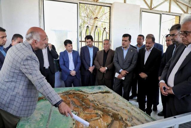 معاون رئیس جمهور: ایستگاه تحقیقاتی آبخوانداری کوثر فسا به قطب بینالمللی تبدیل میشود