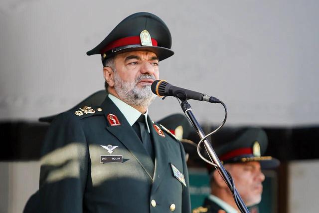 سردار رادان: از ادامه فعالیت رستورانهایی که اقدام به فروش مشروبات الکلی کرده بودند، جلوگیری شد/ در این زمینه درخواست کردیم که سطح برخوردها بالاتر رفته و به پلمپهای چند ماهه برسد