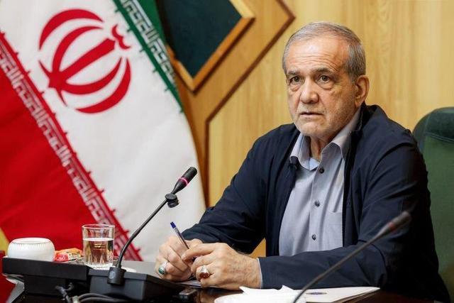 خط و نشان پزشکیان برای خودروسازان داخلی | فقط یک سال فرصت دارید