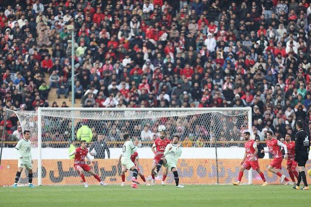 ترس از جو تبریز یا تلافی؟؛ پرسپولیس به دنبال لغو مجوز تماشاگران تراکتور