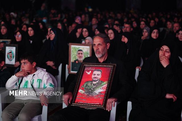 آیین بدرقه کاروان اهالی بهشت در اصفهان