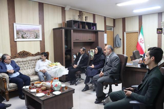 نشست تخصصی بررسی مسائل میراثفرهنگی، گردشگری و صنایعدستی شهرستان سمنان برگزار شد