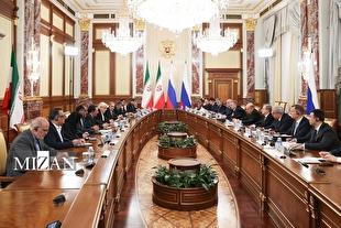 عارف: روابط تهرانـ مسکو باید در مسیر توسعه و تعمیق بیشتر حرکت کند