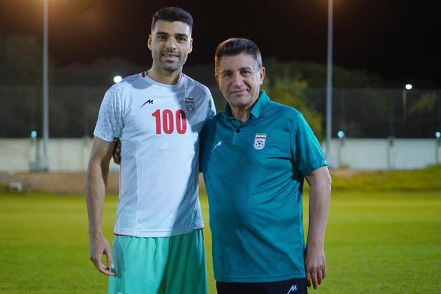 پیراهن ۱۰۰ بر تن طارمی + فیلم