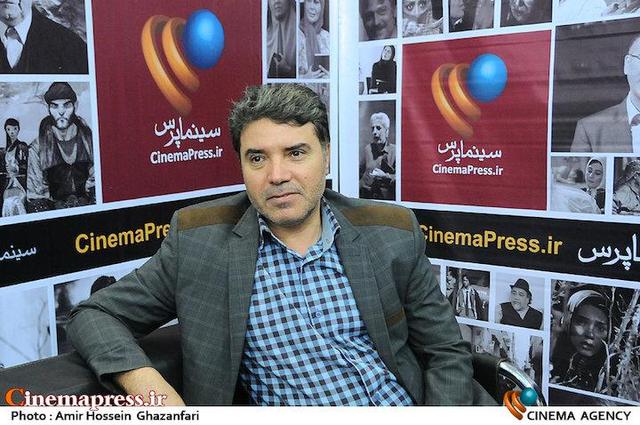 در «جشنواره جهانی فیلم فجر» یا باید فیلمهای جدید معرفی شوند یا نمایشهای تکراری داشته باشیم/ سیاست جدایی دو «جشنواره ملی» و «بین الملل فجر» سیاست اشتباهی بود