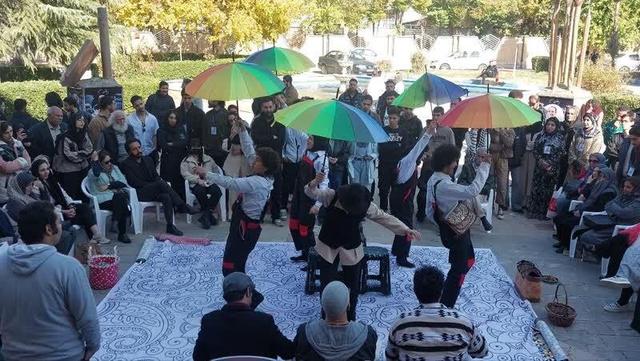 نمایش «تاروپود» در بروجرد اجرا شد