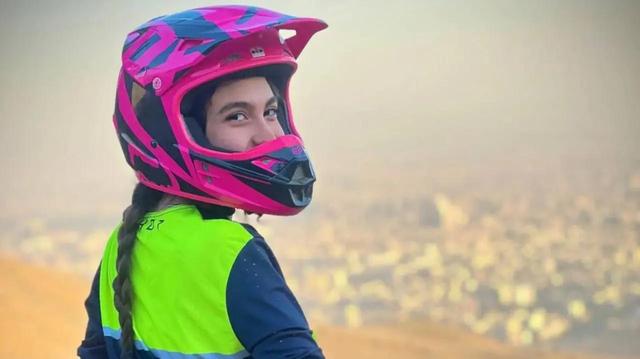 حادثه در پیست آزادی؛ النا معدنیپور قهرمان موتورسواری به کما رفت