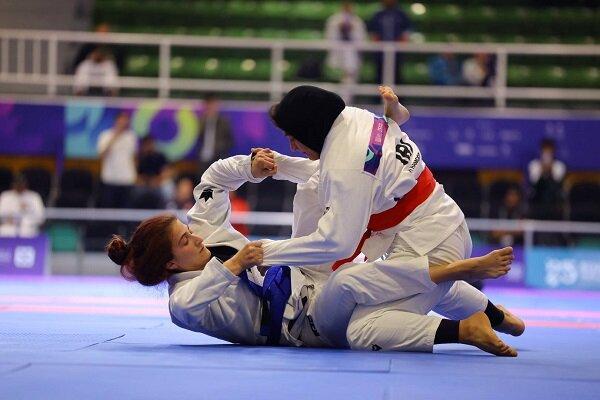 حمودی: مدالم را تقدیم دختران ایران میکنم/ حریفانم جودوکار بودند