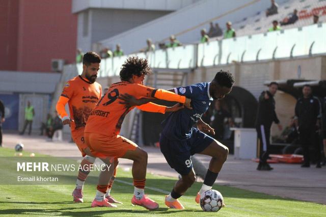جام حذفی فوتبال - گلگهر سیرجان و شناور سازی قشم