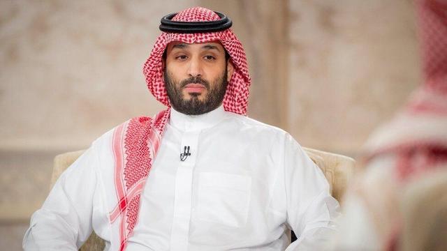 عکس | ساعت الماسنشان و ۸ میلیارد تومانی محمد بن سلمان