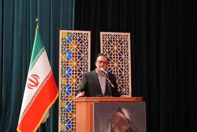 نوذری: استقامت مادران و همسران شهدا ستون پیروزی ملت ایران است