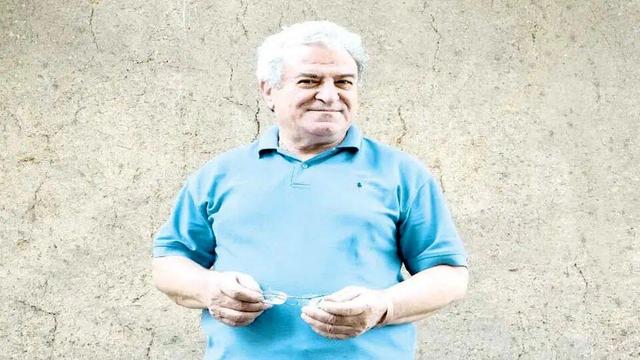 تئاتر چندان جدی گرفته نمیشود