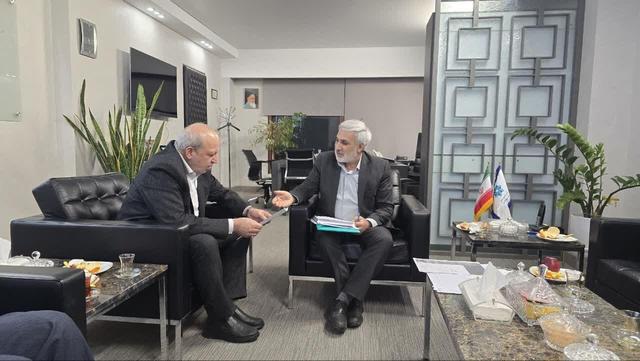 رایزنی جعفریآذر برای تقویت سرمایهگذاری هلدینگ غدیر در آذربایجان شرقی