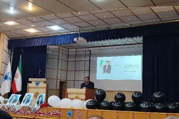 دانشجو باید مسئولیتپذیر و مطالبهگر باشد