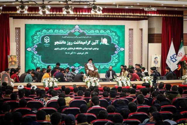 مطالبهگری دانشجویان ضامن پیشرفت کشور است