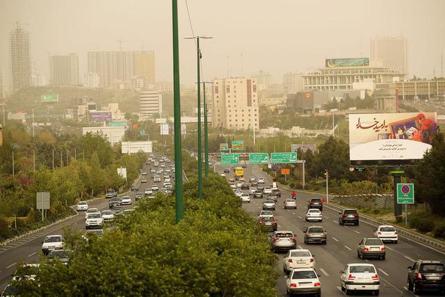 مدارس و ادارات تهران دوشنبه دایر است/طرح زوج و فرد ادامه مییابد