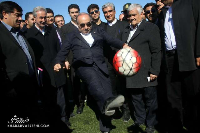 ویدیو| حمله بازیگر استقلالی به سلطانی فر و آذری جهرمی: این دو وزیر پرسپولیسی ...