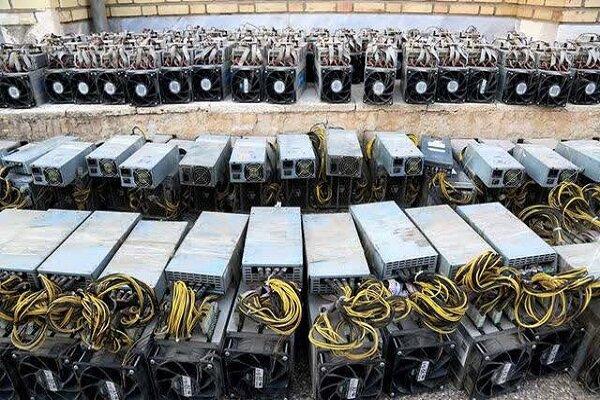 ۱۸ دستگاه ماینر قاچاق در غرب هرمزگان کشف شد