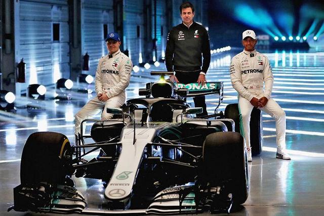 سرقت بزرگ از مقر ۷۰ میلیون پوندی تیم فرمول یک مرسدس بنز