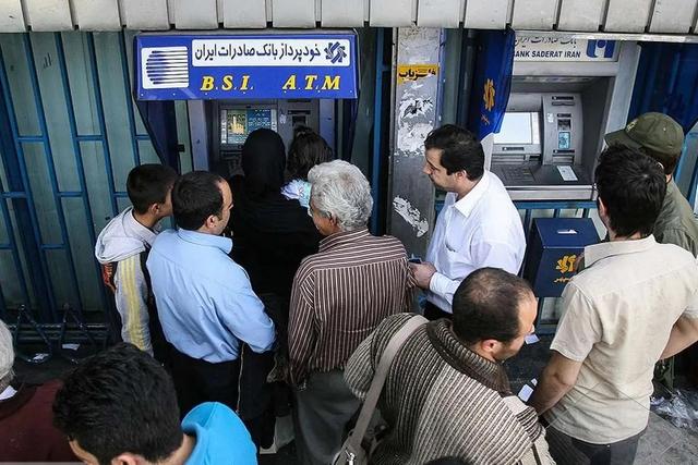 سه تغییر در حقوق ۱۴۰۵ کارکنان دولت