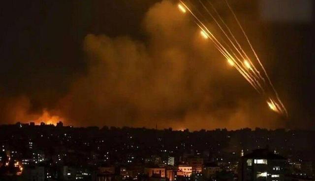 ویدئوی جدید و حیرتانگیز از برخورد رگباری موشکهای ایرانی به اسرائیل | سند تصویری از دقت نقطهزنی موشک های ایران | شکست پدافند اسرائیل در ۱۲۰ ثانیه