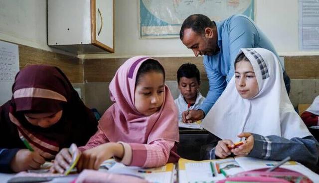 سخنگوی وزارت آموزش و پرورش: هنوز پرداخت بخشی از مطالبات «رتبهبندی معلمان» باقی مانده است