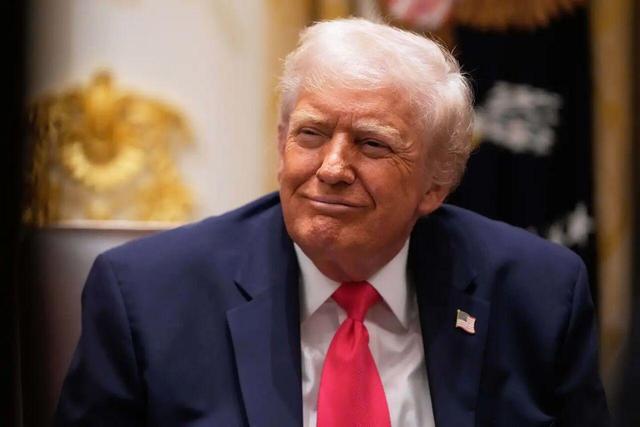 جایگزینی مالیات بر درآمد با عواید تعرفهای؛ ایده «مهمل» ترامپ که با اعداد نمیخواند