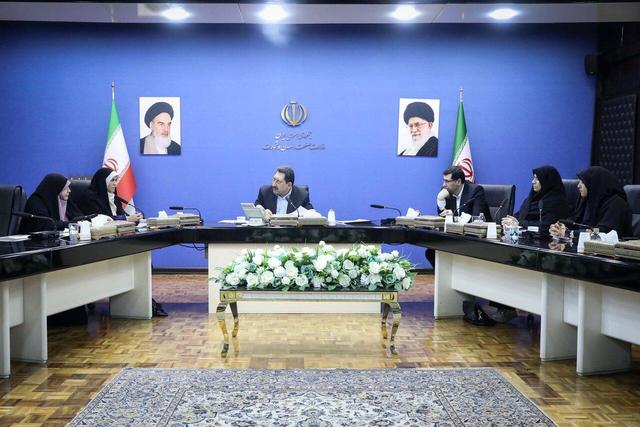 درخواست تقویت حمایتها از زنان کارآفرین و رفع تبعیضهای استخدامی در بخش صنعت