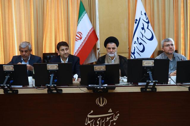 نشست کمیسیون امنیت ملی مجلس با حضور وزیر ارتباطات