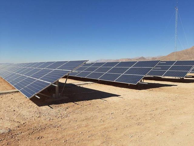 اشتغال ۳۱۰۰ نفر از طریق نیروگاههای خورشیدی در فارس