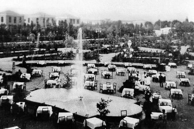 ۹۰ سال پیش محوطه تئاتر شهر این شکلی بود | عکس