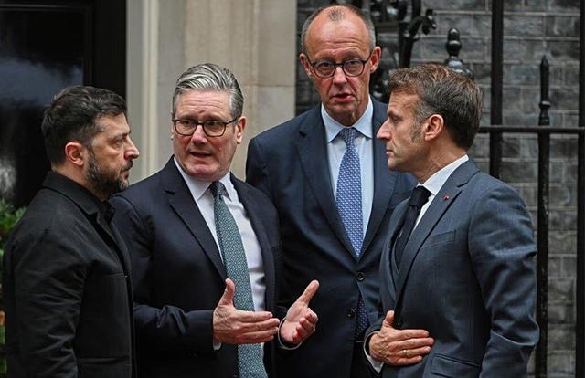 خیابان ۱۰ داونینگ لندن سرنوشت صلح را رقم میزند؛ تلاش برای شنیده شدن