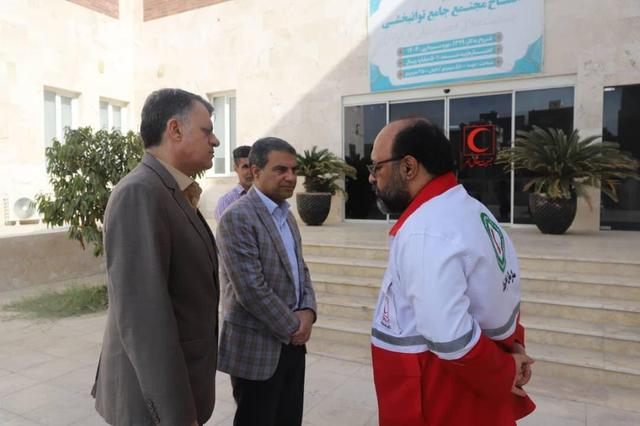 بازدید معاون استاندار هرمزگان از مرکز جامع توانبخشی هلالاحمر